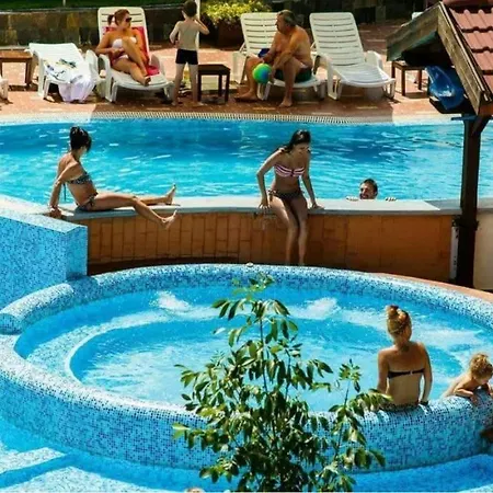 Belvedere Holidey Club& Ski E 201 Daire *